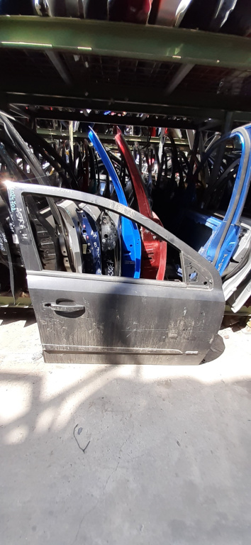 Usa / Portiera Dreapta,fata,Negru Opel ASTRA H 2004 - 2012