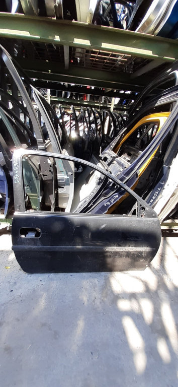 Usa / Portiera Dreapta,fata,Negru Opel CORSA B 1993 - 2000