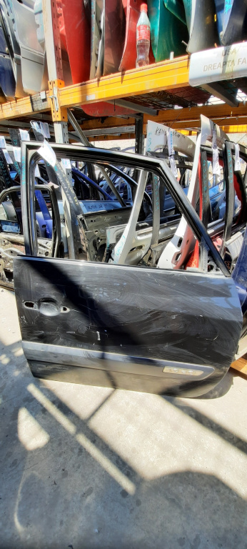 Usa / Portiera Dreapta,fata,Negru Renault ESPACE Mk4 2002 - 2014