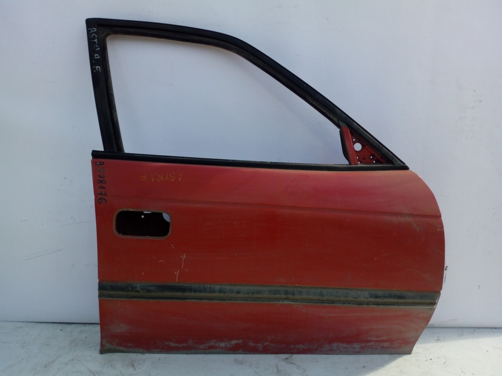 Usa / Portiera Dreapta Fata Opel Astra F 1991-2002 Rosu
