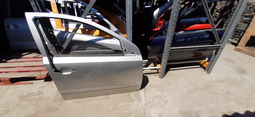 Usa / Portiera Dreapta Fata Opel Astra H 2004-2012 Alb Gri
