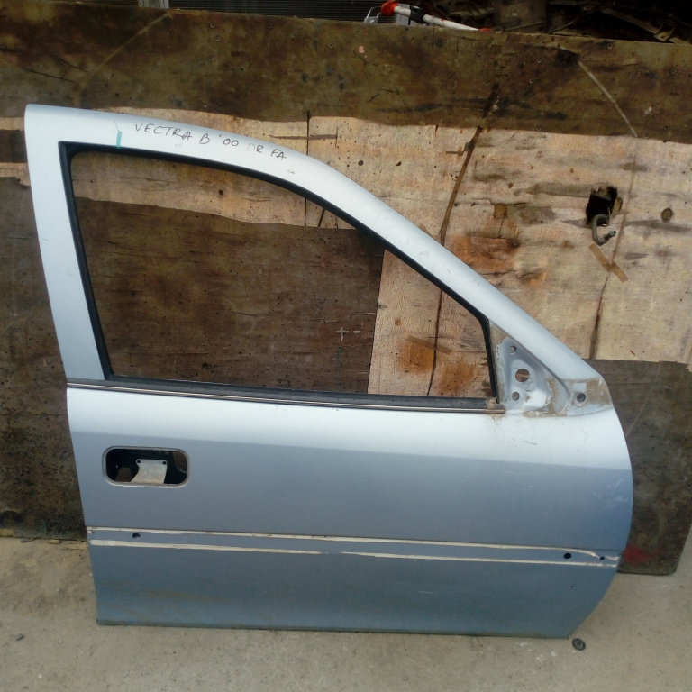 Usa / Portiera Dreapta Fata Opel Vectra B 1995-2002 Alb Albastru