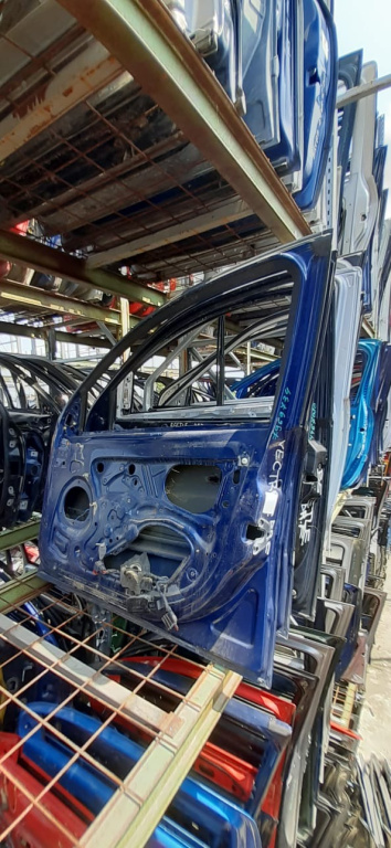 Usa / Portiera Dreapta Fata Opel Vectra C 2002-2008 Violet