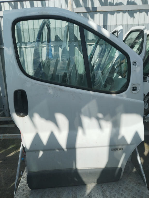 Usa / Portiera dreapta fata Opel Vivaro (2001-2006) 1.9 Motorina 2005