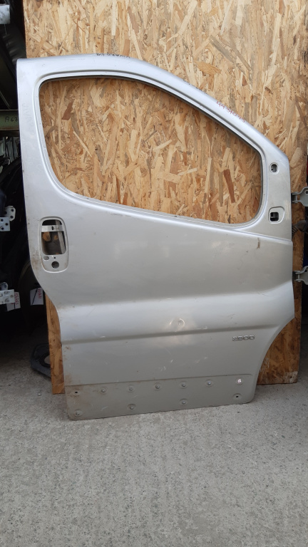 Usa / Portiera Dreapta Fata Opel Vivaro A 2001-2014 Gri