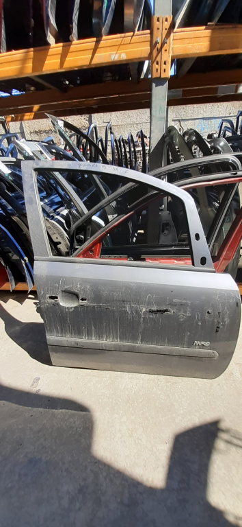 Usa / Portiera Dreapta Fata Opel Zafira B 2005-2014 Negru
