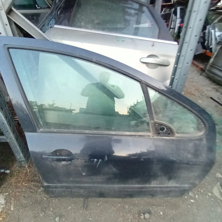 Usa / Portiera Dreapta Fata Peugeot 307 2001-2008 Negru