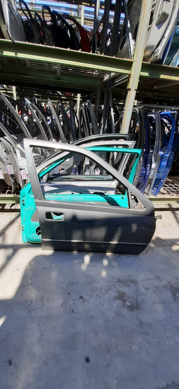 Usa / Portiera Dreapta Fata Peugeot 406 1995-2004 Gri