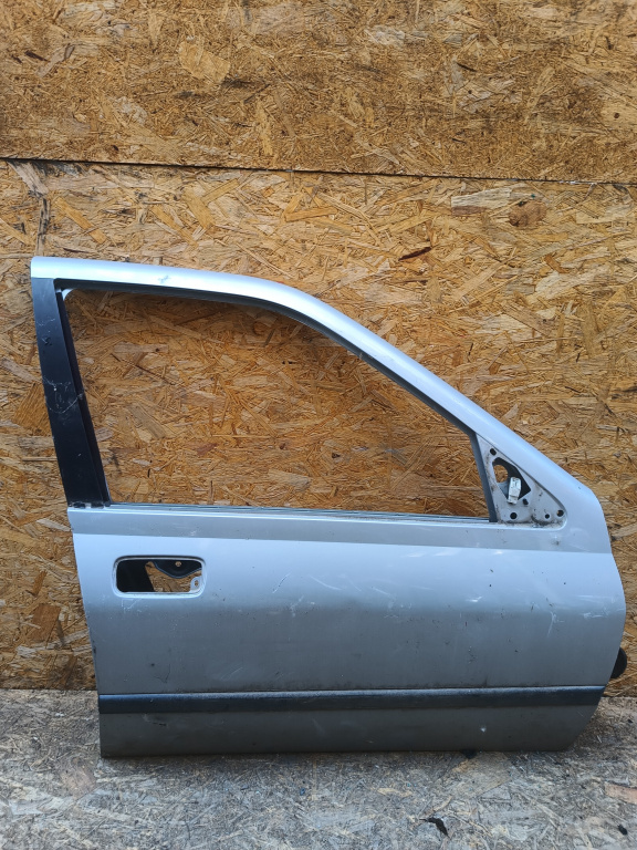 Usa / Portiera Dreapta Fata Peugeot 406 1995-2004 Gri