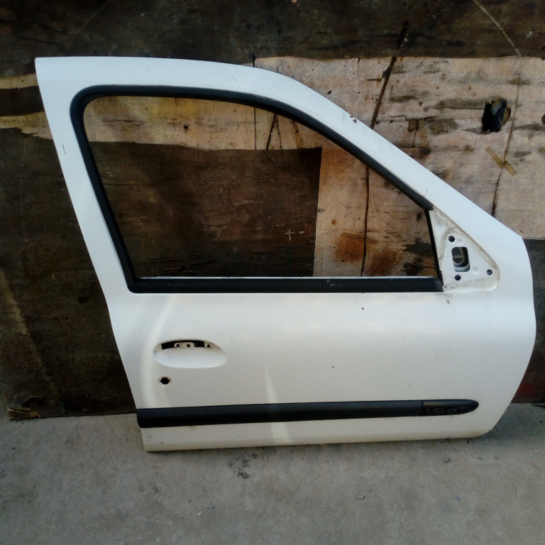 Usa / Portiera Dreapta Fata Renault Clio 2 / Symbol 1 1998-2008 Alb