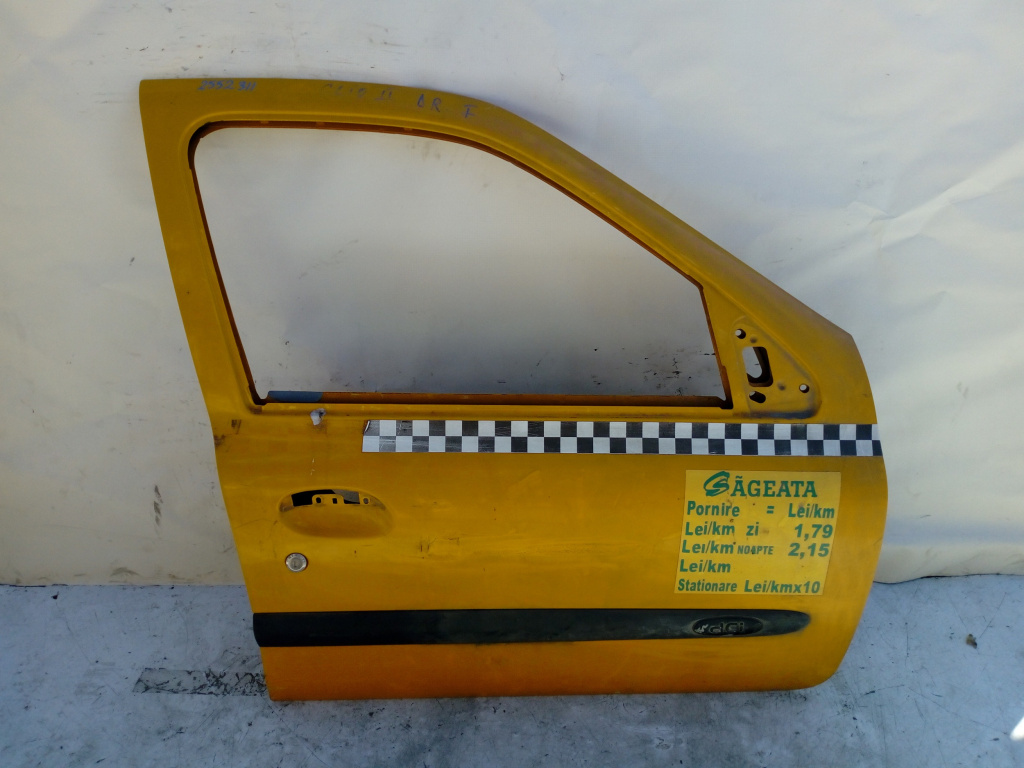 Usa / Portiera Dreapta Fata Renault Clio 2 / Symbol 1 1998-2008 Galben