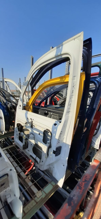 Usa / Portiera Dreapta Fata Renault Kangoo (Kc) 1997-2007 Alb Gri