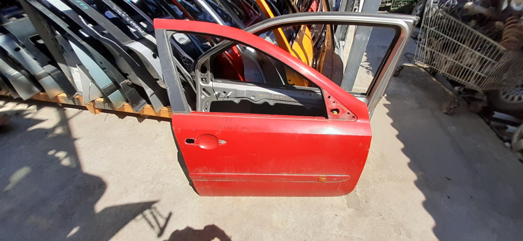 Usa / Portiera Dreapta Fata Renault Laguna 2 2001-2007 Rosu