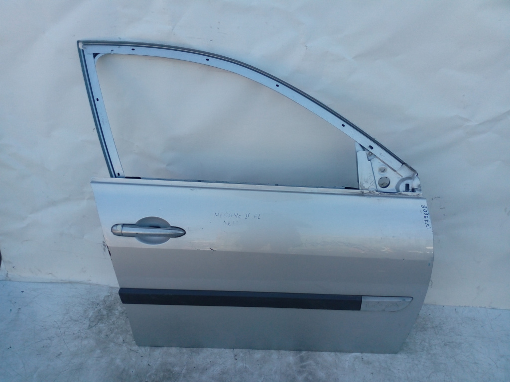Usa / Portiera Dreapta Fata Renault Megane 2 2002-2010 Gri