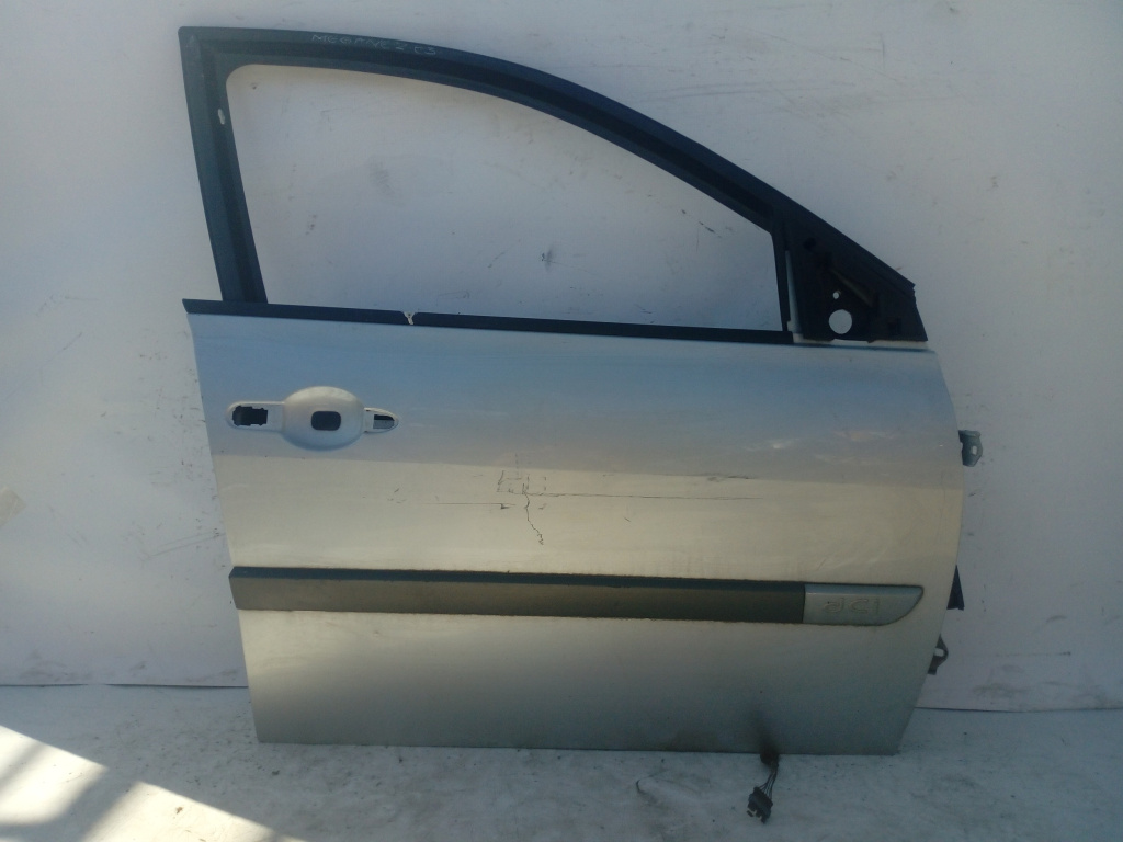 Usa / Portiera Dreapta Fata Renault Megane 2 2002-2010 Gri