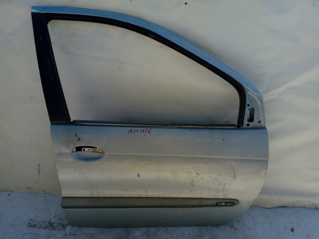 Usa / Portiera Dreapta Fata Renault Scenic 1 / Megane Scenic (Ja0/1) 1996-2003