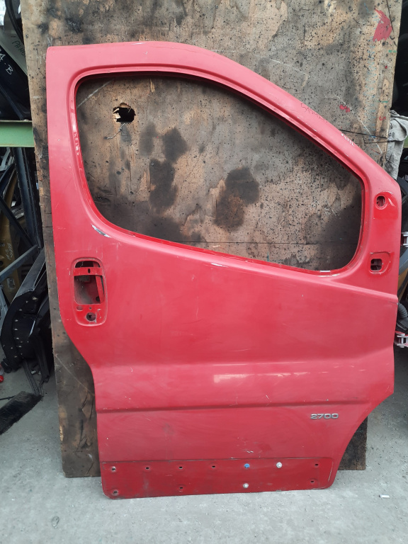 Usa / Portiera Dreapta,fata,Rosu Opel VIVARO A 2001 - 2014