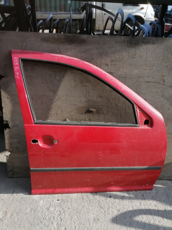 Usa / Portiera Dreapta,fata,Rosu VW GOLF 4 1997 - 2004