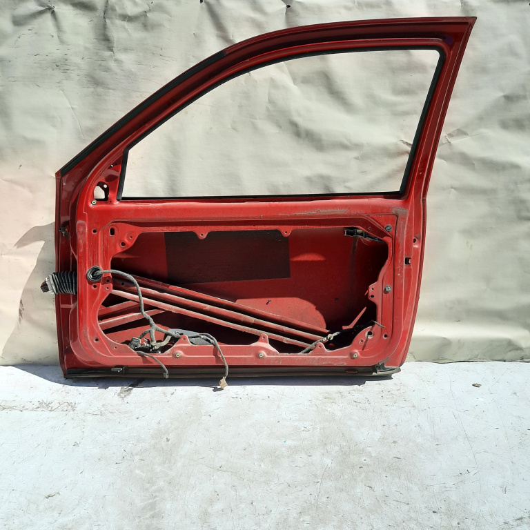 Usa / Portiera Dreapta,fata,Rosu VW GOLF 4 1997 - 2004