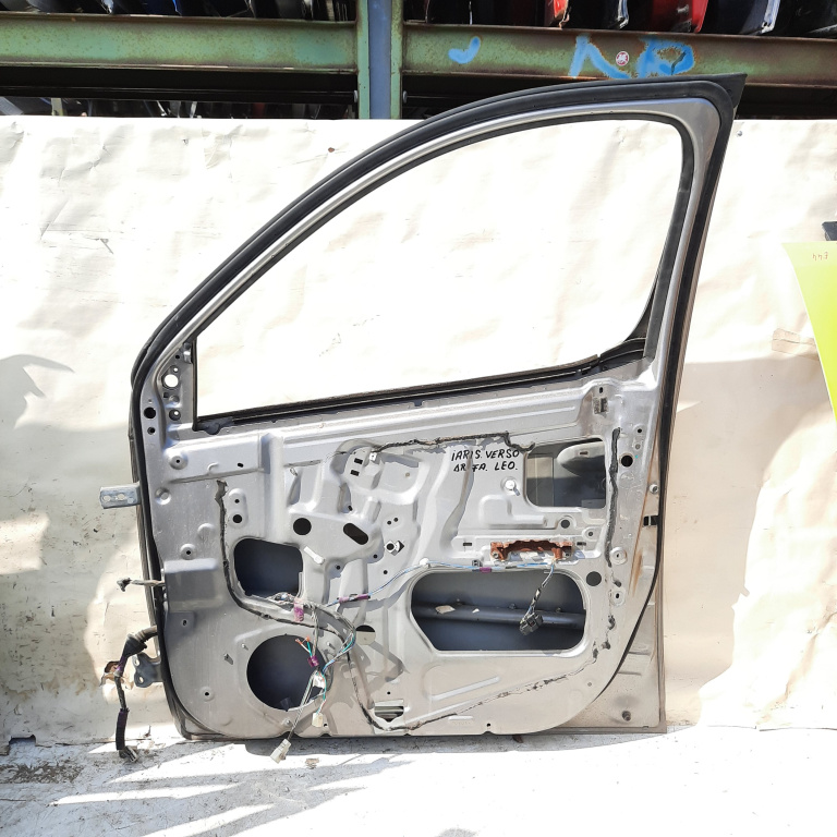 Usa / Portiera Dreapta Fata Toyota Yaris Verso (Nlp2, Ncp2) 1999-2005 Gri
