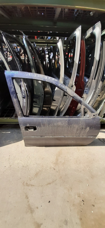 Usa / Portiera Dreapta,fata,Violet,Negru Opel VECTRA B 1995 - 2002