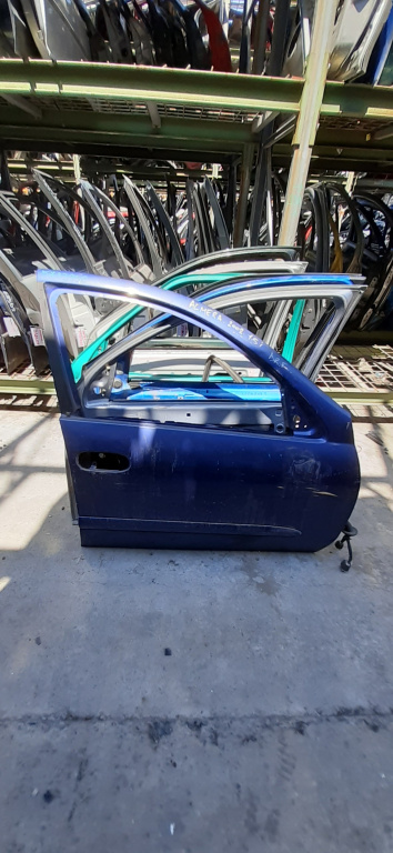 Usa / Portiera Dreapta,fata,Violet Nissan ALMERA Mk 2 (N16) 2000 - 2006