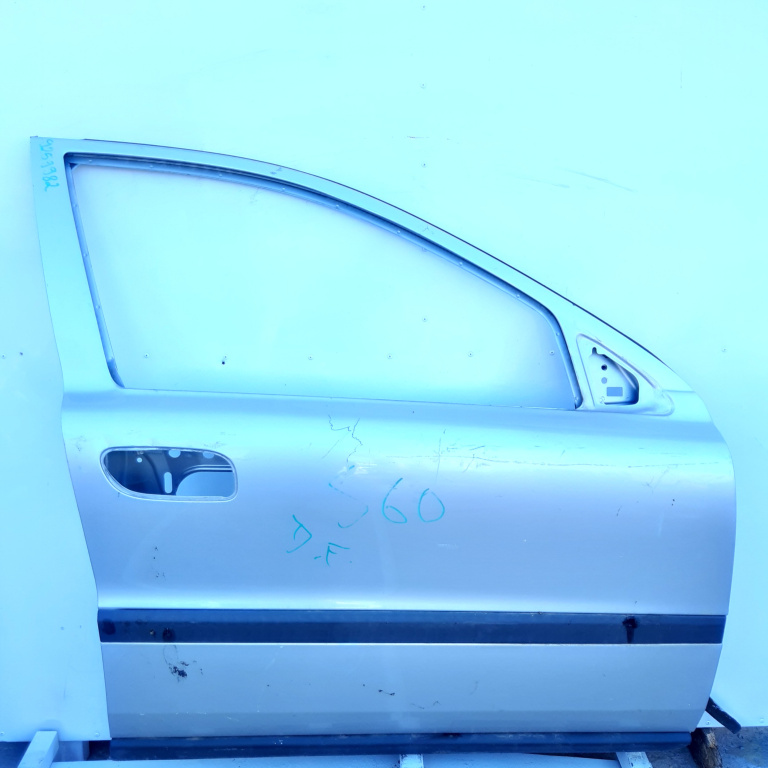 Usa / Portiera Dreapta Fata Volvo S60 1 2000-2009 Alb Gri