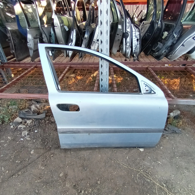 Usa / Portiera Dreapta Fata Volvo S60 1 2000-2009 Albastru