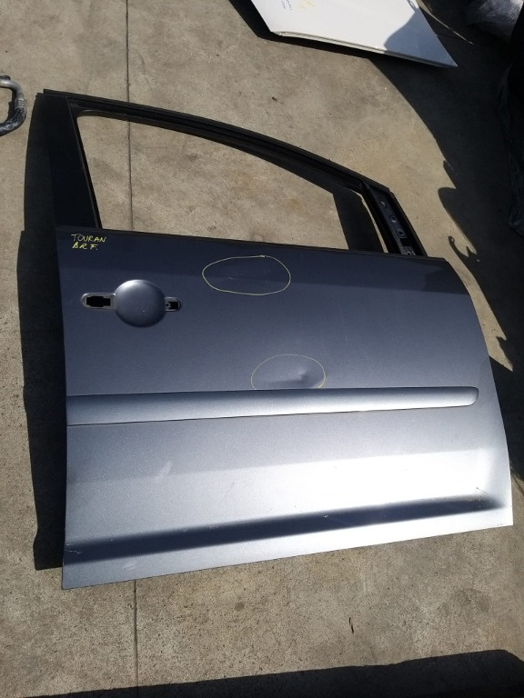 Usa portiera dreapta fata vw touran 1t