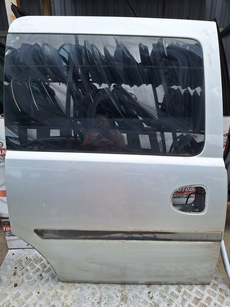 Usa/Portiera dreapta lateral Opel Combo 1.7 Motorina 2002