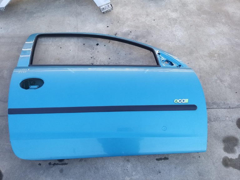 Usa portiera dreapta opel corsa c