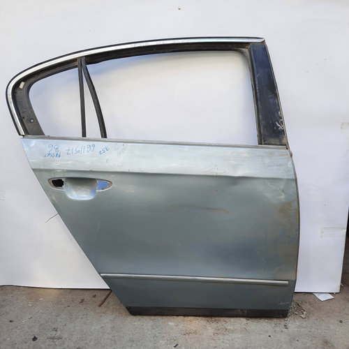 Usa / Portiera Dreapta,spate,Alb,Albastru VW PASSAT B6 2005 - 2010