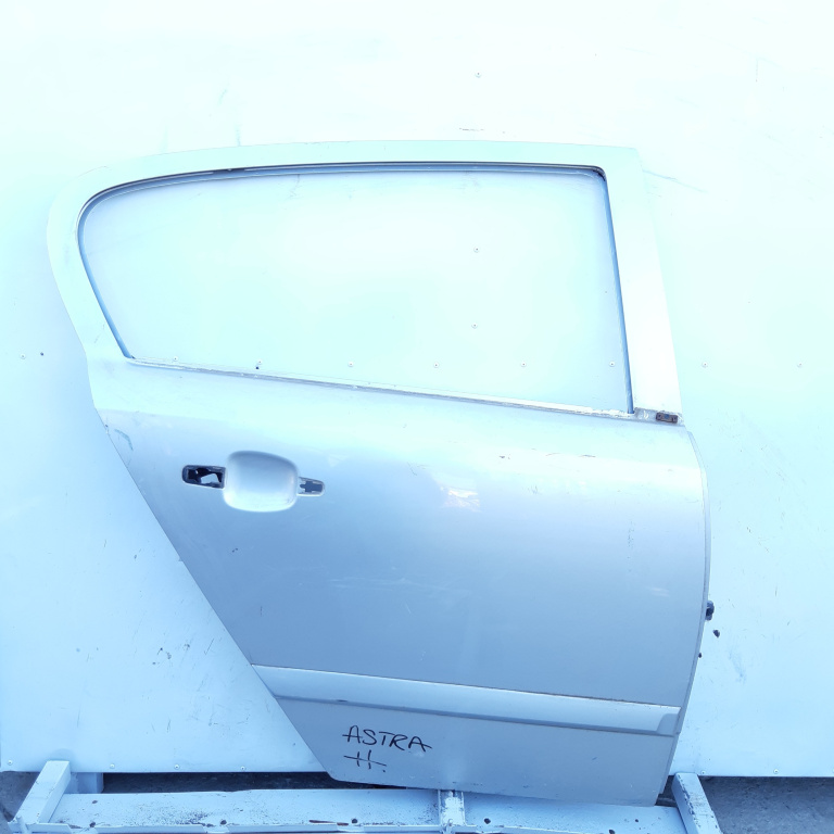 Usa / Portiera Dreapta,spate,Alb,Gri Opel ASTRA H 2004 - 2012