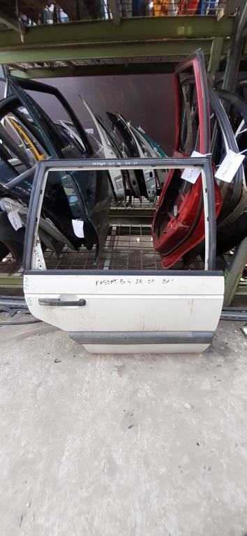Usa / Portiera Dreapta,spate,Alb VW PASSAT B4 1993 - 1996