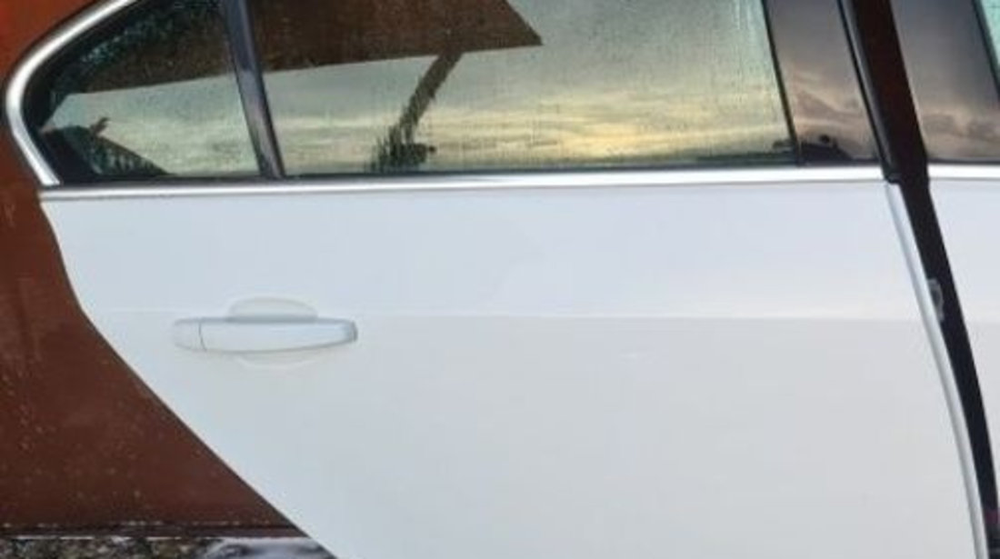 Usa portiera dreapta spate alb z40r Opel Insignia hatchback sedan