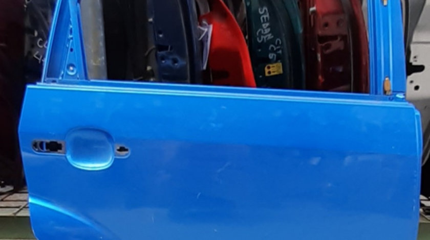 Usa / Portiera Dreapta,spate,Albastru Ford FIESTA Mk 5 2001 - 2010