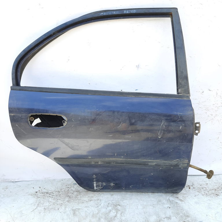 Usa / Portiera Dreapta,spate,Albastru Mitsubishi CARISMA 1995 - 2004