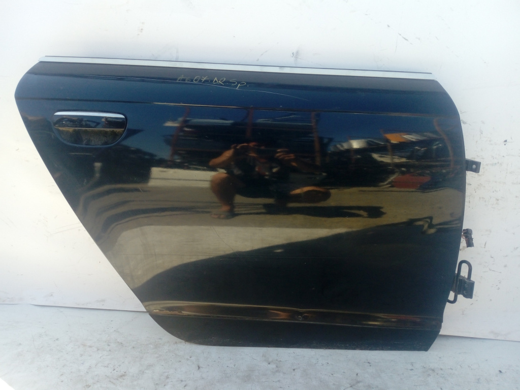 Usa / Portiera Dreapta,spate,Albastru,Negru Audi A6 (4F, C6) 2004 - 2011