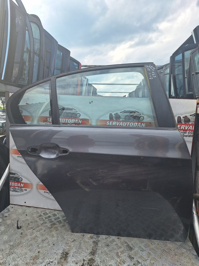 Usa / Portiera dreapta spate BMW Seria 3 (2005-2012) [E90] 2.0 Motorina 2006, BERLINA