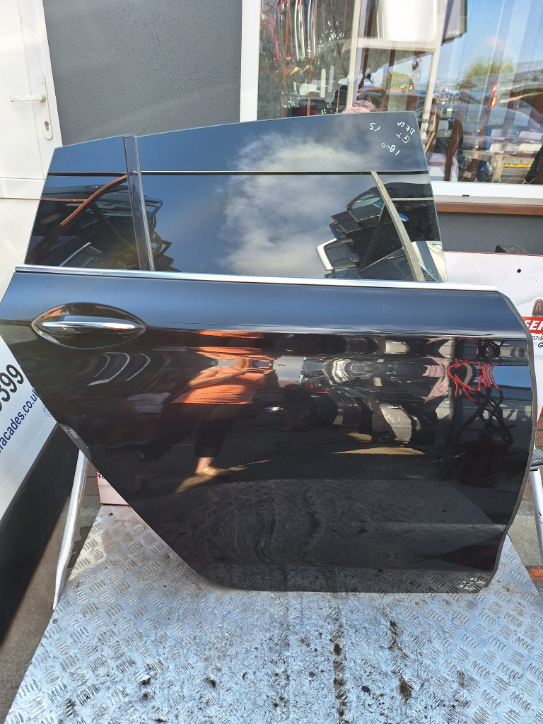 Usa / Portiera dreapta spate BMW Seria 5 GT (2009-2017) [F07] 3.0 Motorina 2012