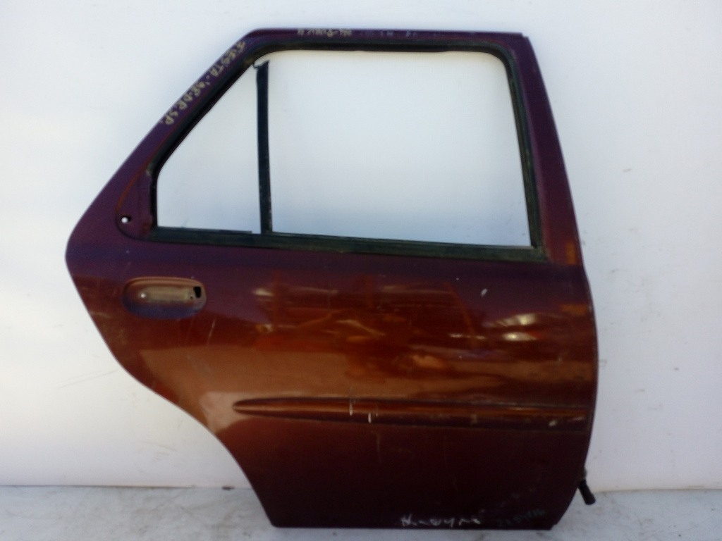 Usa / Portiera Dreapta Spate Ford Fiesta Mk4 1995-2002 Portocaliu Rosu