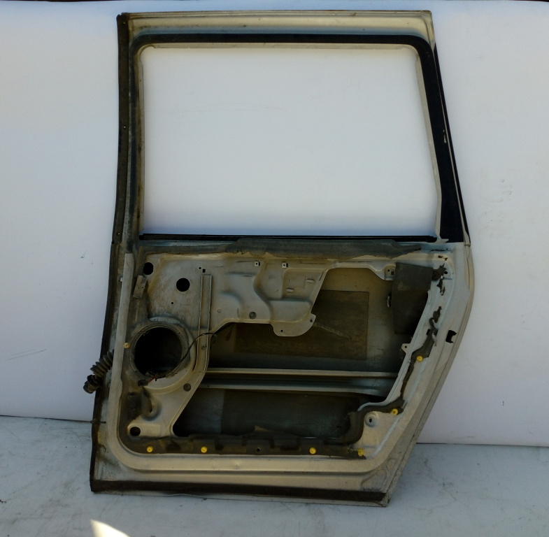 Usa / Portiera Dreapta Spate Ford Galaxy (Wgr) 1995-2006 Alb Gri