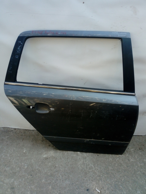 Usa / Portiera Dreapta,spate,Gri Opel ASTRA H 2004 - 2012