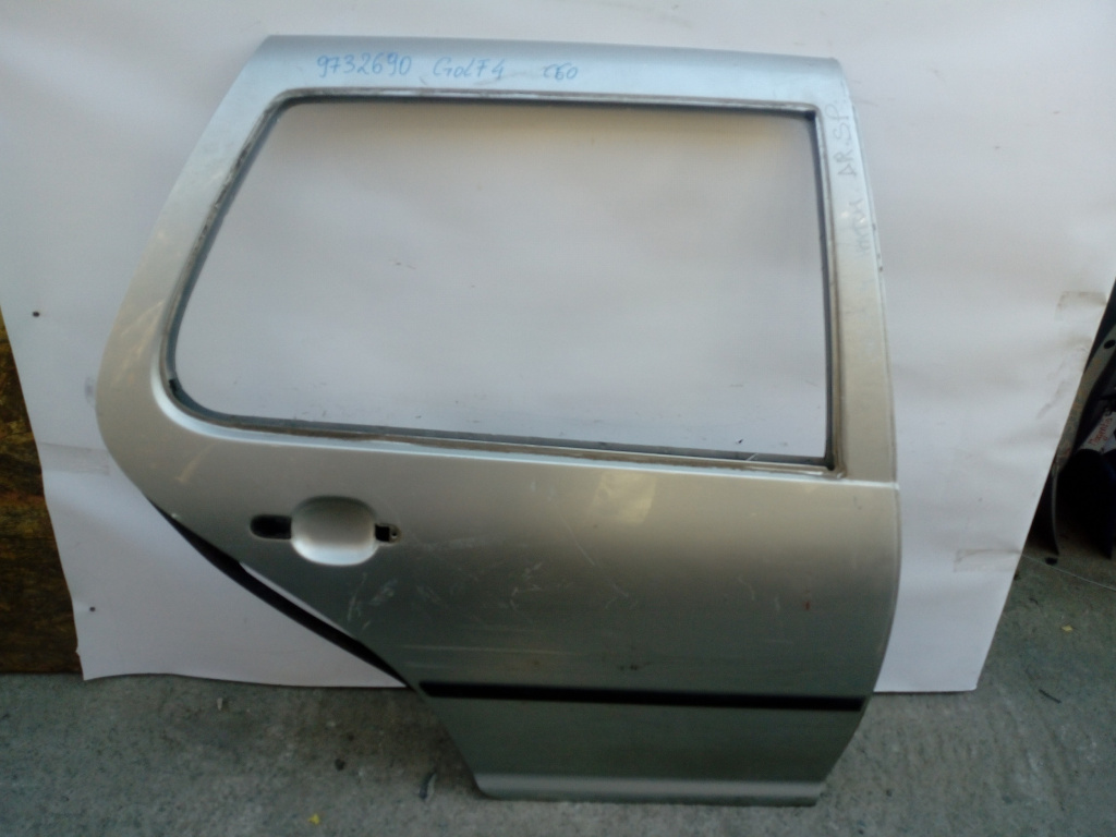 Usa / Portiera Dreapta,spate,Gri VW GOLF 4 1997 - 2004