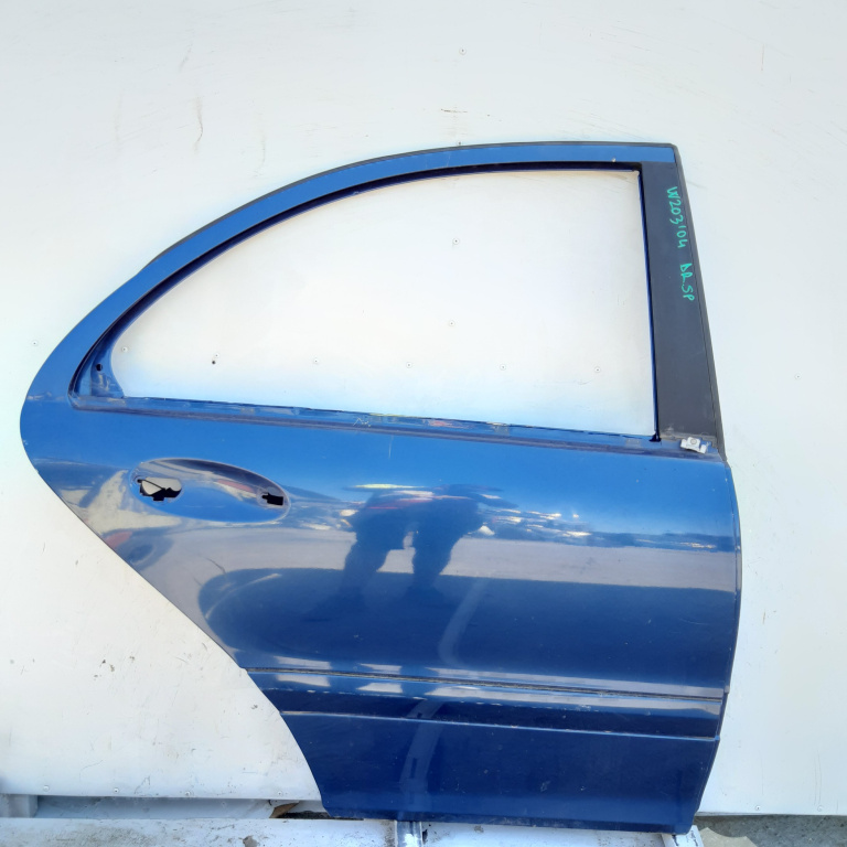 Usa / Portiera Dreapta,spate Mercedes-Benz C-CLASS (W203) 2000 - 2007