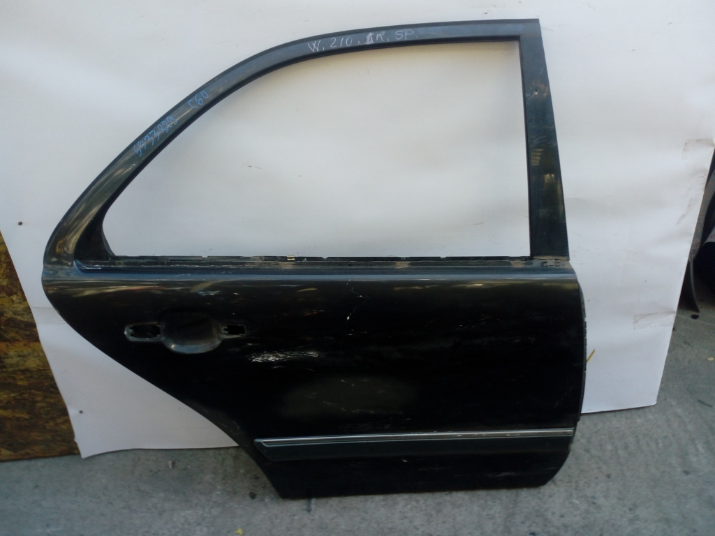 Usa / Portiera Dreapta Spate Mercedes-Benz E-Class (W210) 1995-2003 Negru