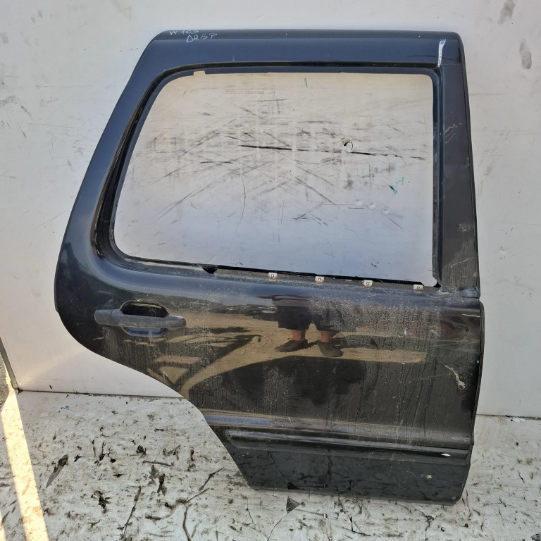 Usa / Portiera Dreapta Spate Mercedes-Benz Ml / M-Class (W163) 1997-2005 Negru A1635400734