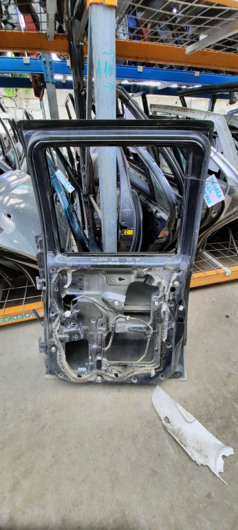 Usa / Portiera Dreapta,spate,Negru Nissan NAVARA (D22) 1997 - 2004