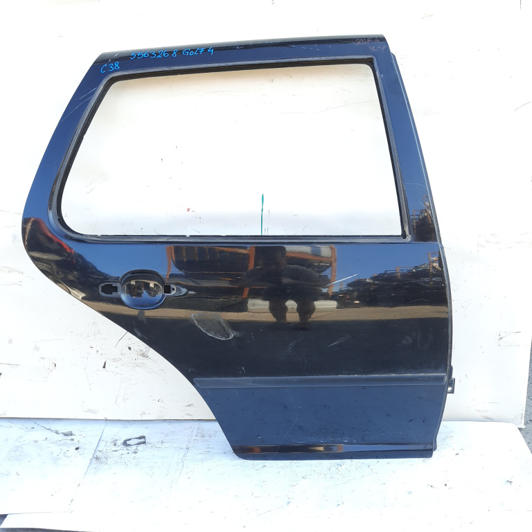 Usa / Portiera Dreapta,spate,Negru VW GOLF 4 1997 - 2004