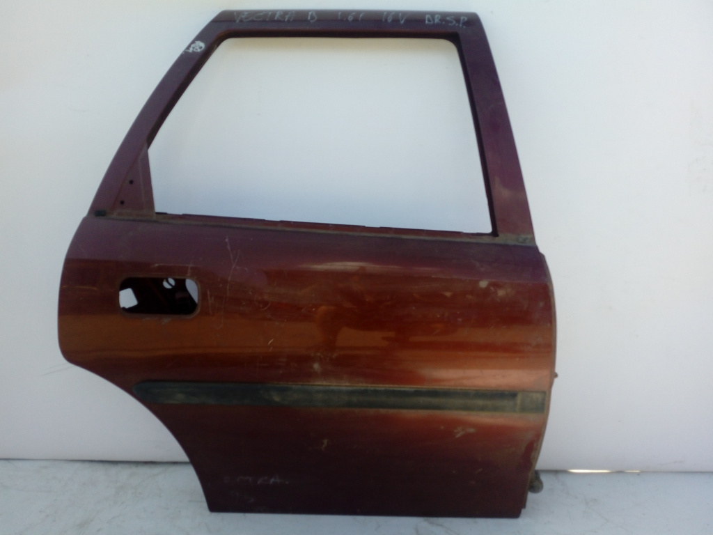 Usa / Portiera Dreapta Spate Opel Vectra B 1995-2002 Rosu